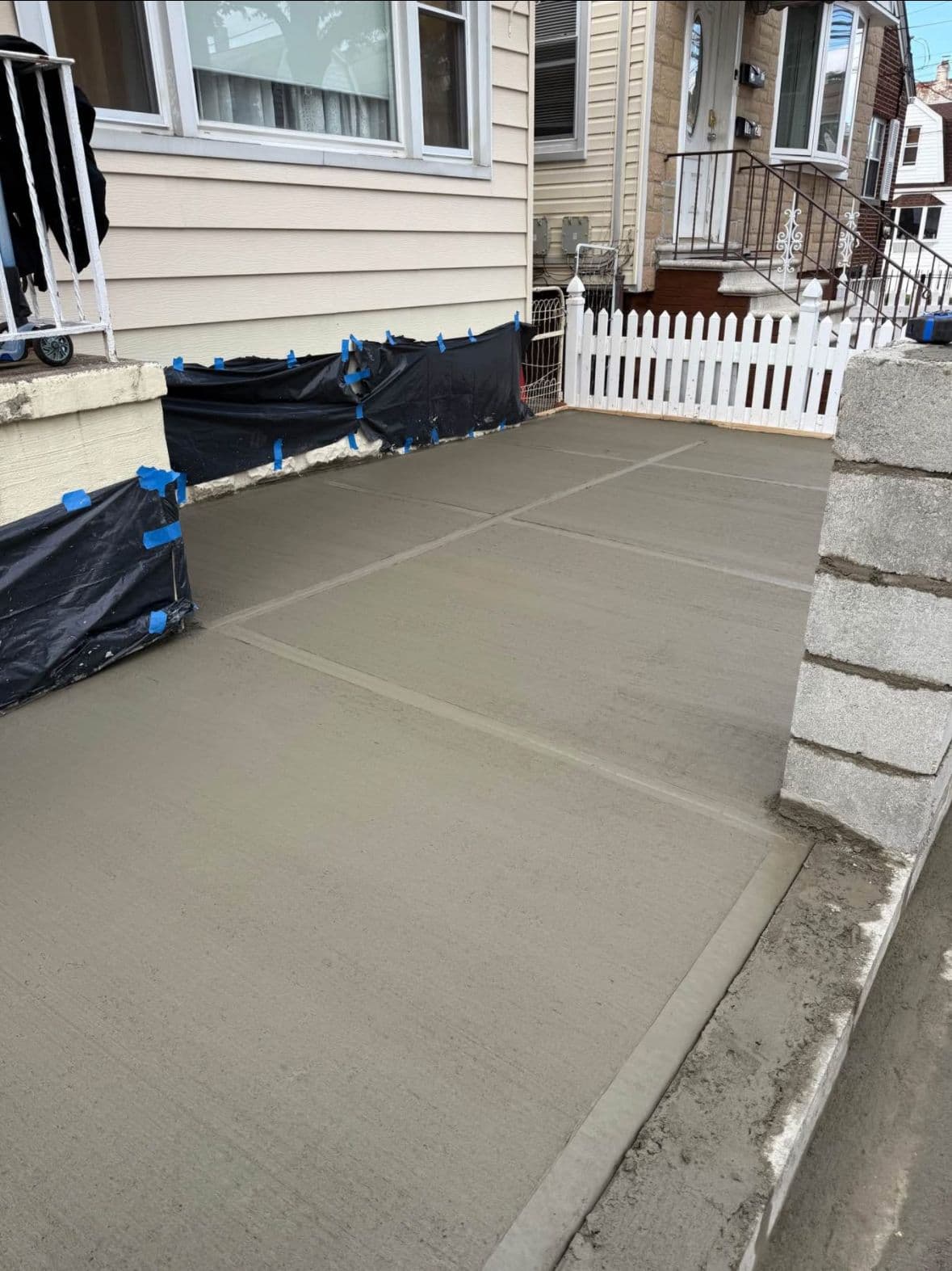 Concrete & Sidewalk Services